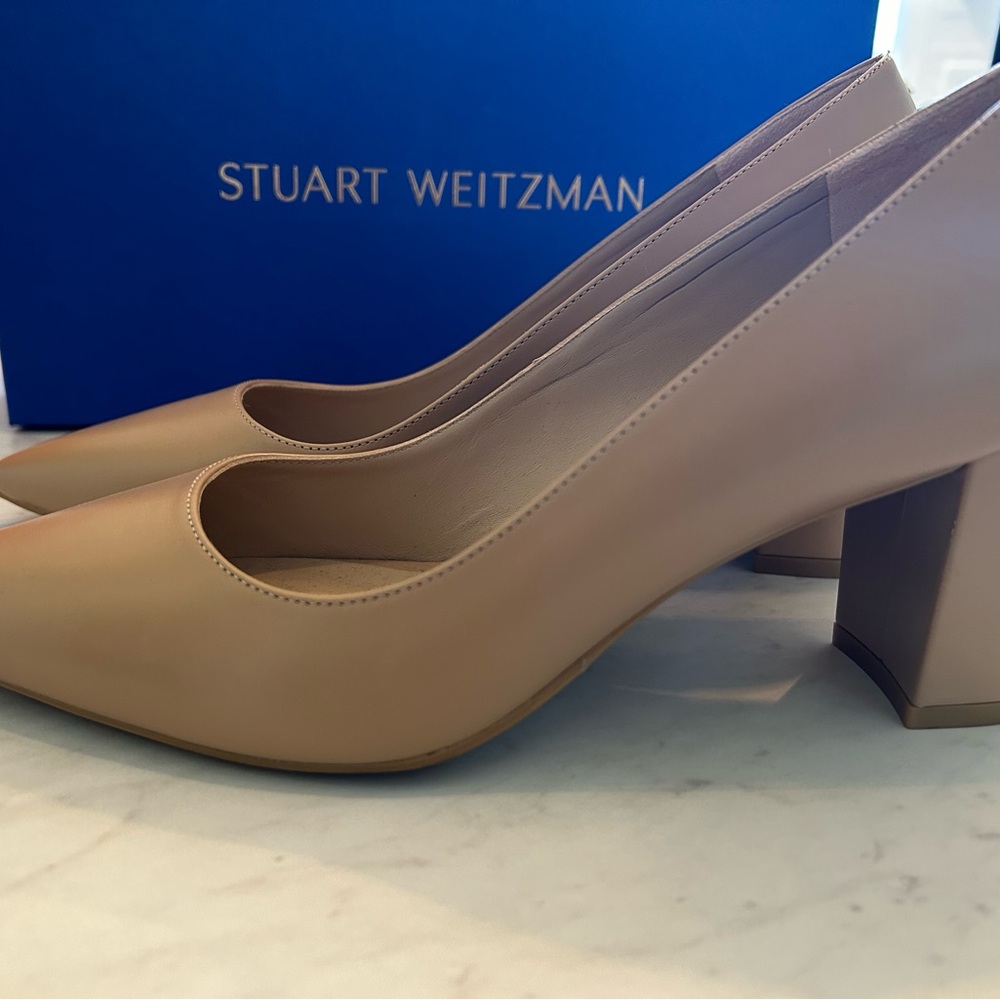 Stuart Weitzman brand new beige pump